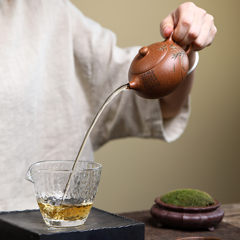 Yixing Zisha Original Mine Five-Color Duancai Clay Flat Xishi Teapot, Handcrafted by a Renowned Master for Gongfu Tea Ceremony