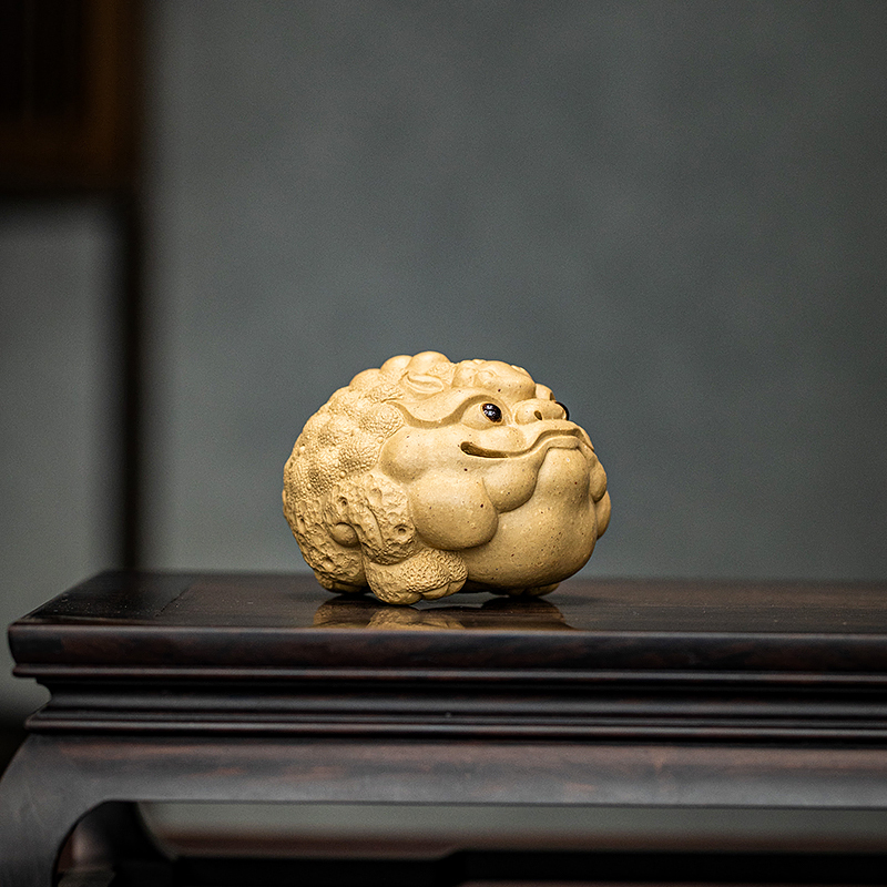 Yixing Zisha Tea Pet - Master Craftsman Fully Handmade "Three-Legged Golden Toad" from Original Duanni Clay, Tea Table Decoration