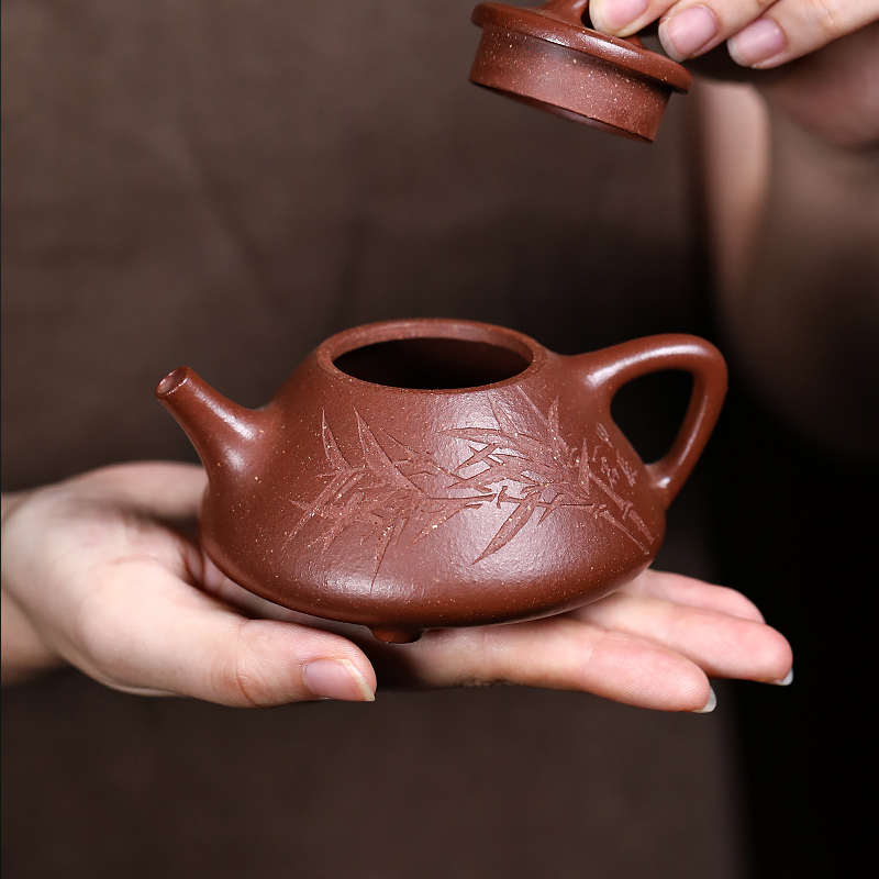Yixing Zisha Clay Pot - Original Purple Clay, Master-Crafted Fully Handmade Ziyi Shi Piao Teapor for Gongfu Tea Brewing 170ml