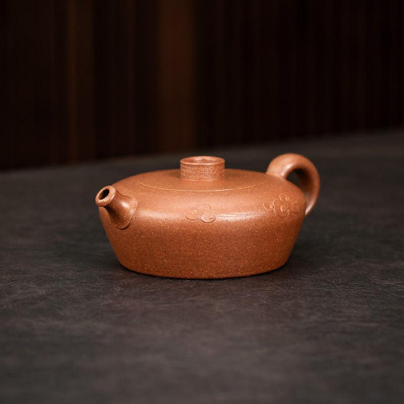 Yixing Zisha "Zizai" Teapot by Qian Xiaojun — a 170ml handmade tea vessel for home use, crafted from raw Longshan mineral sand by a master artisan.