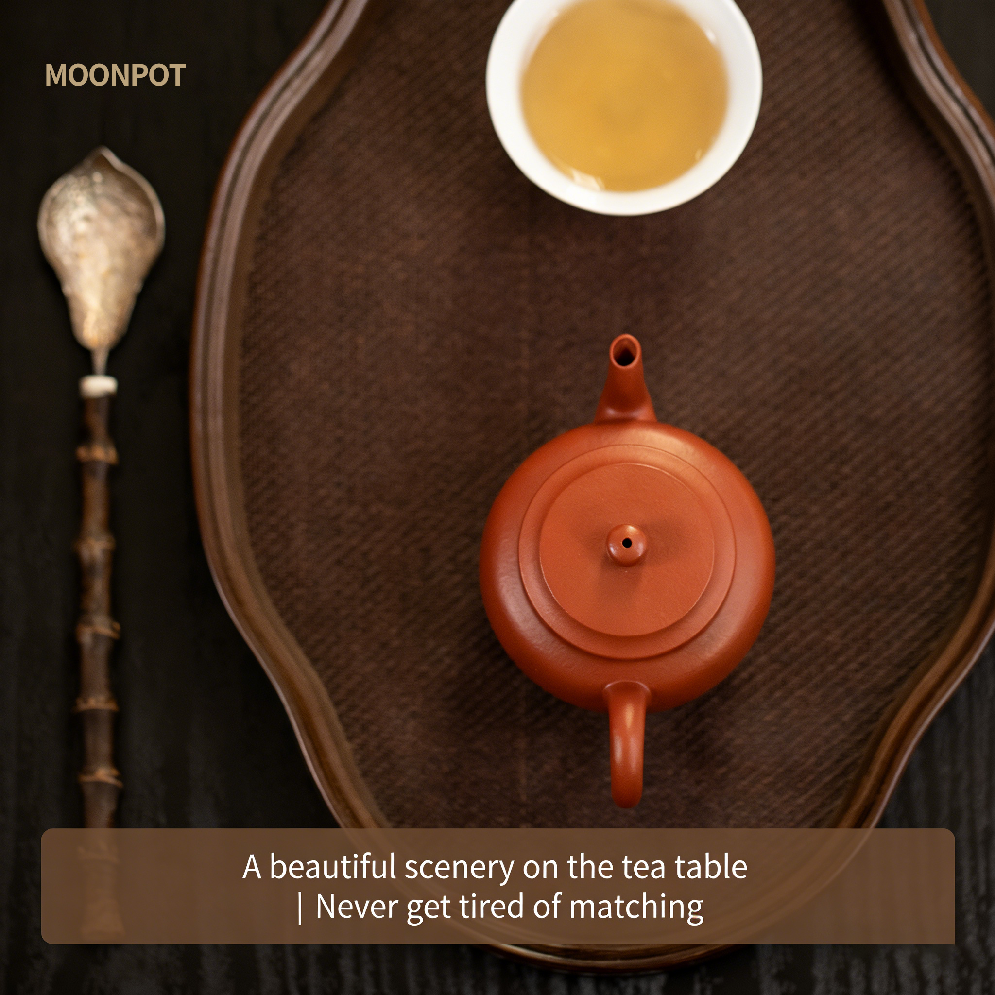 Yixing Zisha Moonpot Flat Lid Lotus Pot, Zisha Teapot, made from raw ore Zhuni clay. An antique replica that embodies the charm of the Ming and Qing dynasties. 150 ml.