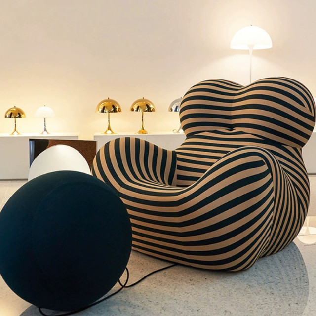 Mother's Embrace Sofa Single Chair Living Room Designer Single Chair Comfortable Bedroom Net Celebrity Lazy Leisure Sofa Chair China Factory