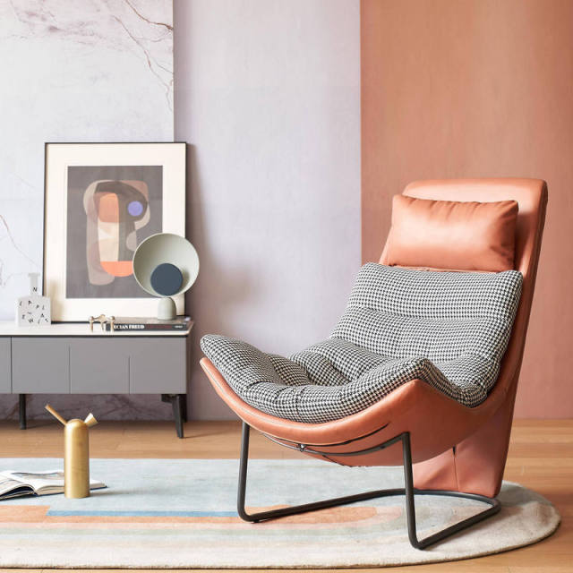 New Design Modern Semi Egg Shaped Living Room Chair for Home Foam Padded Lounge Chair Furniture with Black Steel Base China Factory