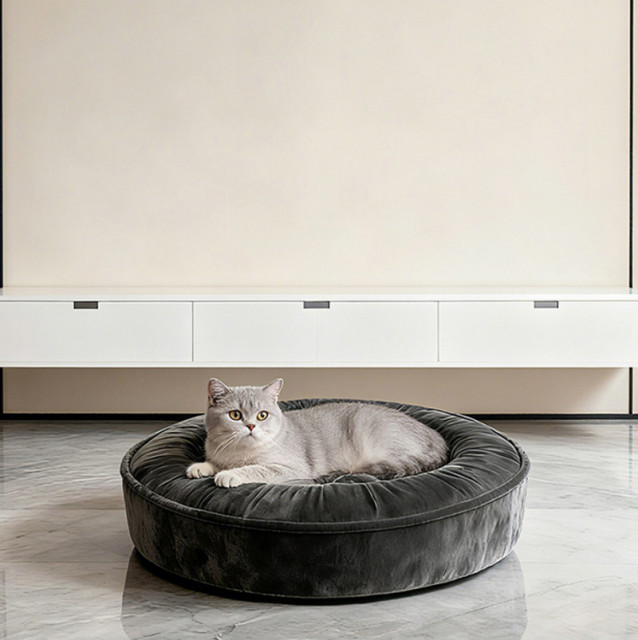 Wholesale Round Donut Cat Bed Soft Velvet Short Plush Dog Bed with Removable Washable Cushion High Resilience Foam for Indoor Pets