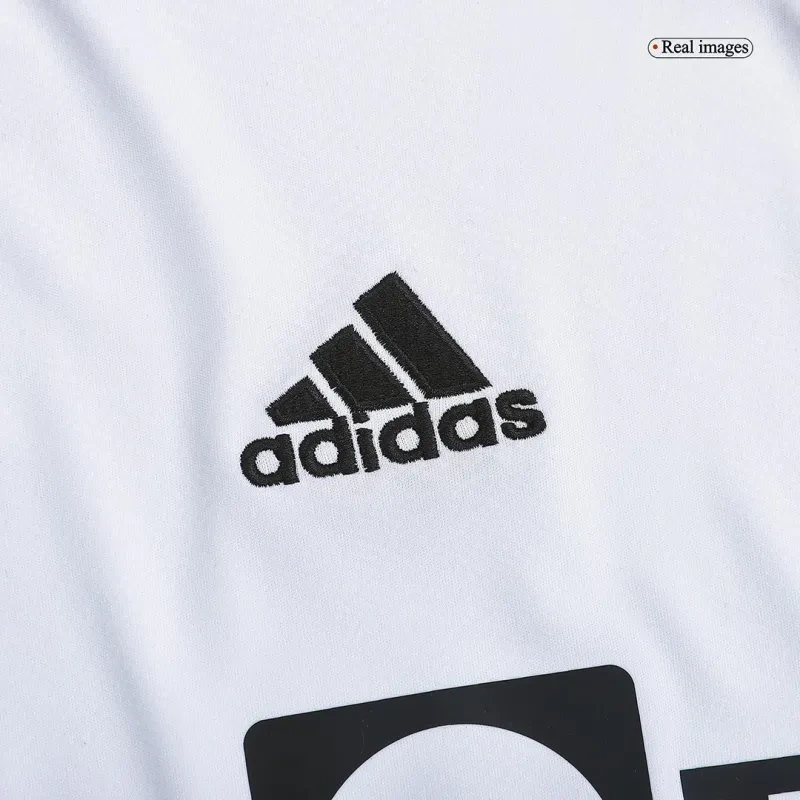 Manchester United 2022/23 Jersey Away