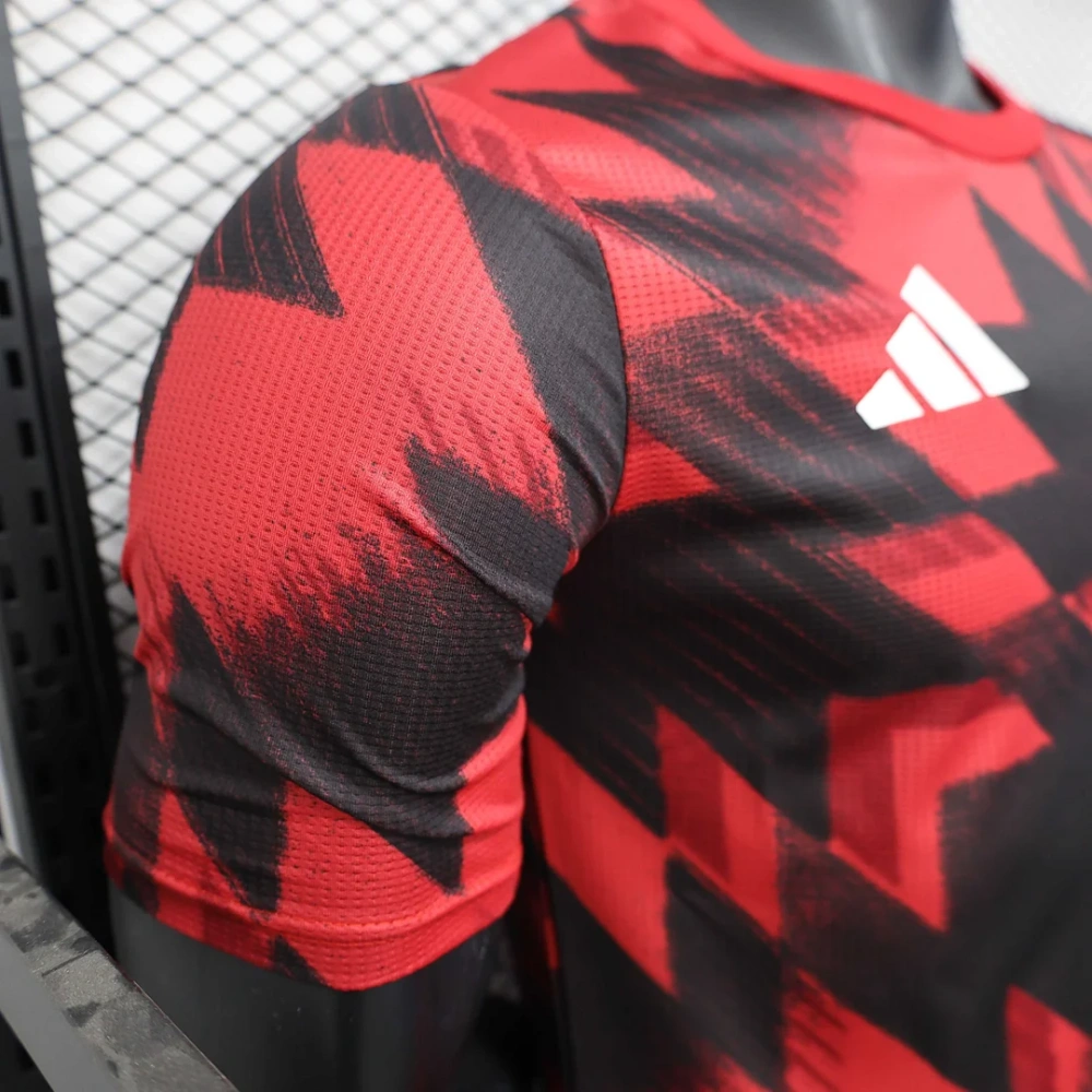 Manchester United training uniforms Football Shirt 2025/2026 Player Version