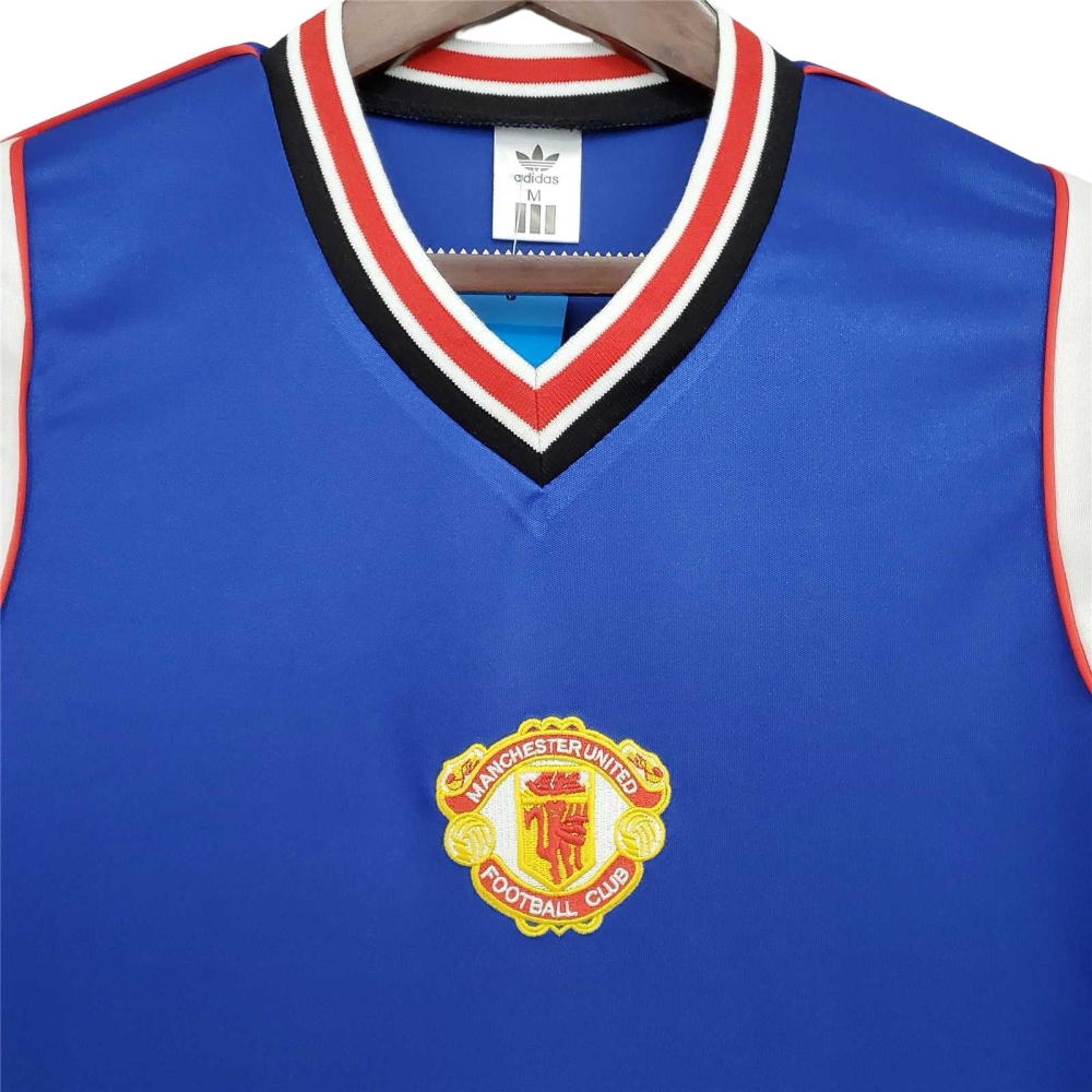 85-86 Manchester United away football jersey