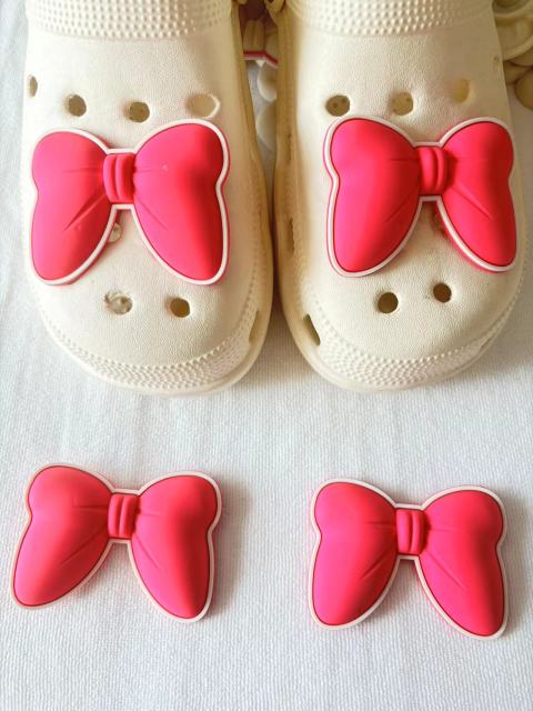 Ladies' Bow
