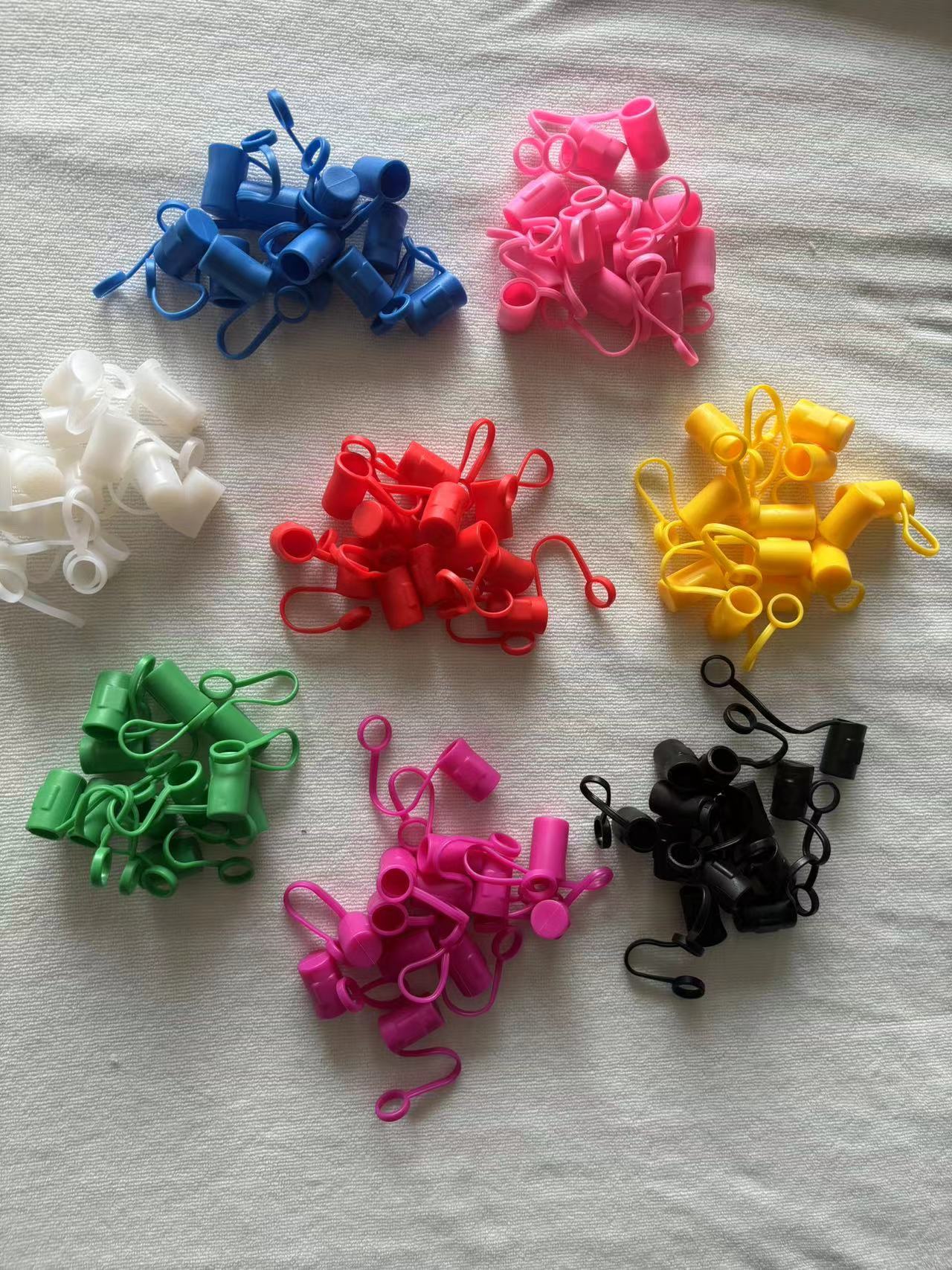 Straw dust cap