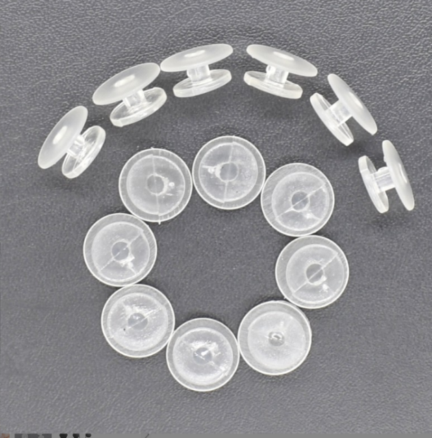 Transparent shoe buckle