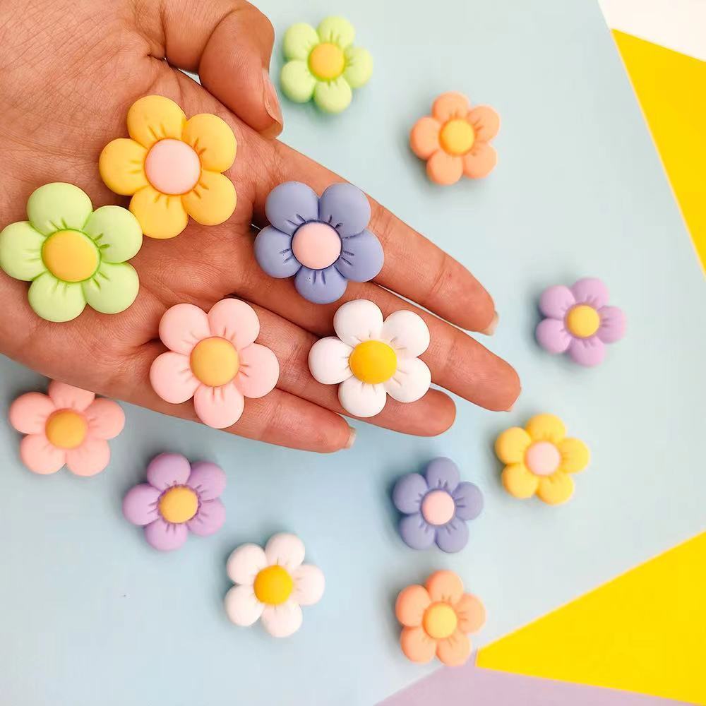 Lucky seven color flower