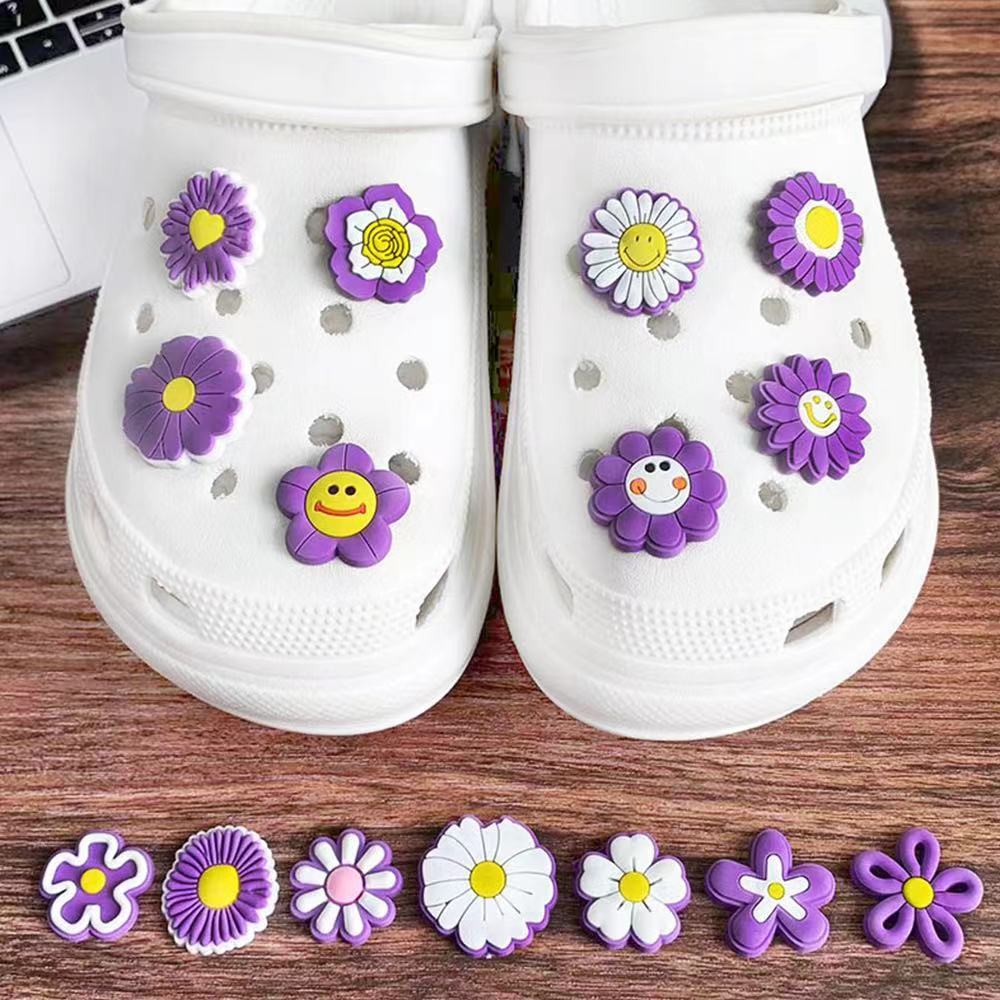 charm of purple daisies