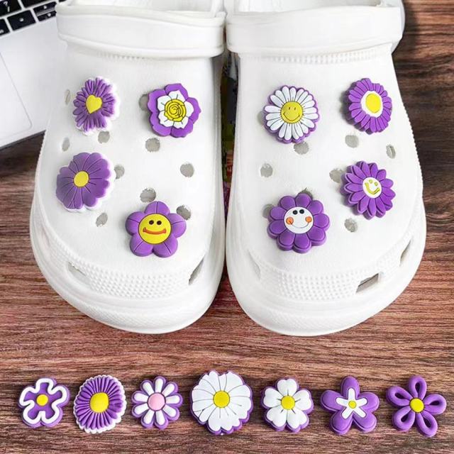 charm of purple daisies