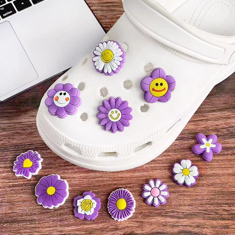 charm of purple daisies