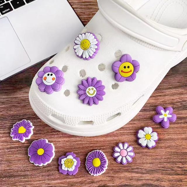 charm of purple daisies