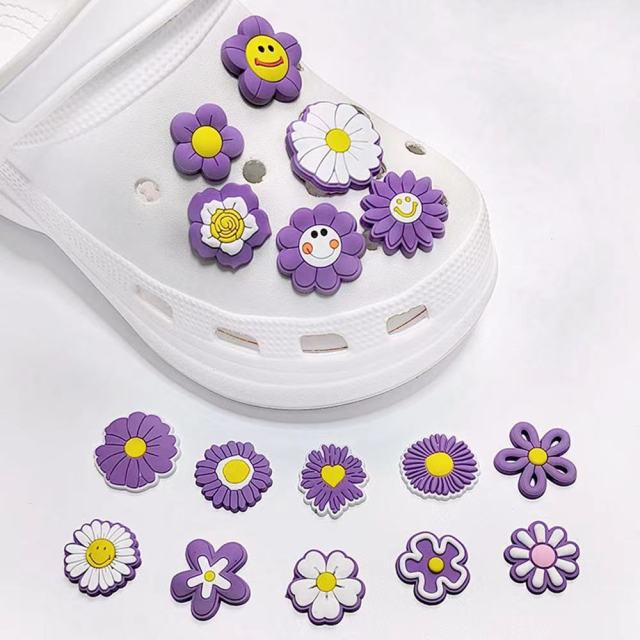 charm of purple daisies