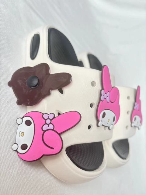 big caroont charms