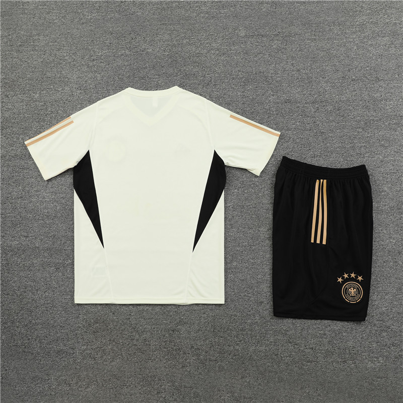 23-24 German short-sleeved training clothes