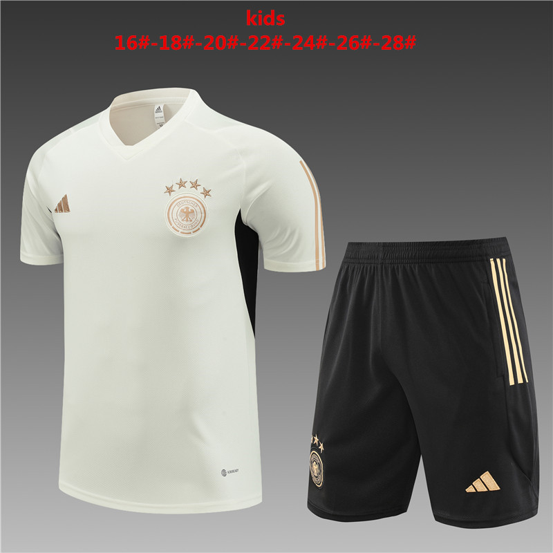 23-24 German short-sleeved training clothes