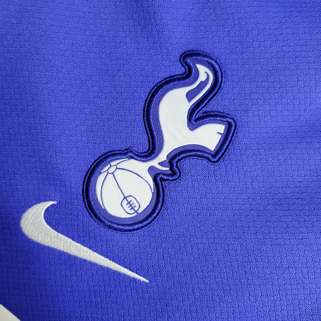 22-23 Tottenham heat piercing away
