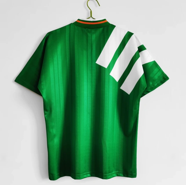 retro 1992-94 Ireland home retro football jersey Fan version
