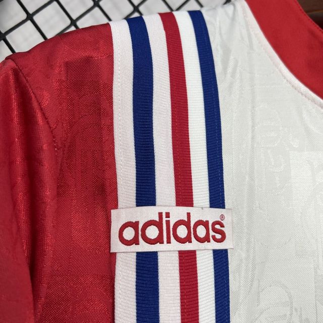 Retro 1996-97 Rangers away football jersey Retro