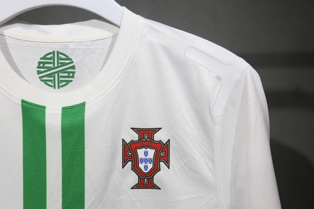 retro Player Edition 2012-13 Portugal away retro football jersey