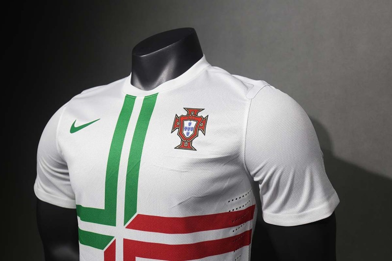 retro Player Edition 2012-13 Portugal away retro football jersey