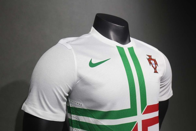 retro Player Edition 2012-13 Portugal away retro football jersey