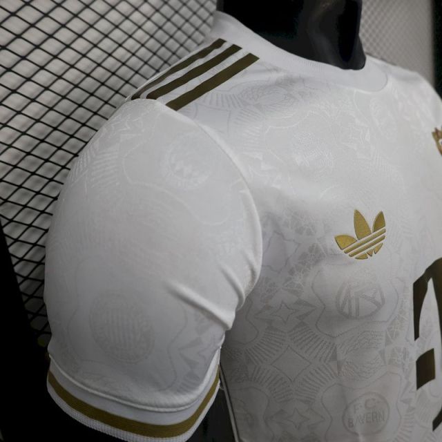 Player 2024-25 Bayern Munich 125 Anniversary White Football jersey