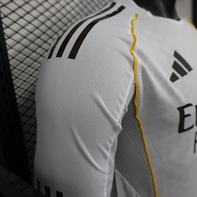 player 2025-26 Real Madrid Home Long sleeves Football jersey