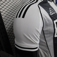 Player 2025-26 Newcastle Home Football jersey