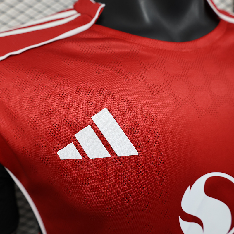 Player 2025-26 Manchester United Home Football jersey
