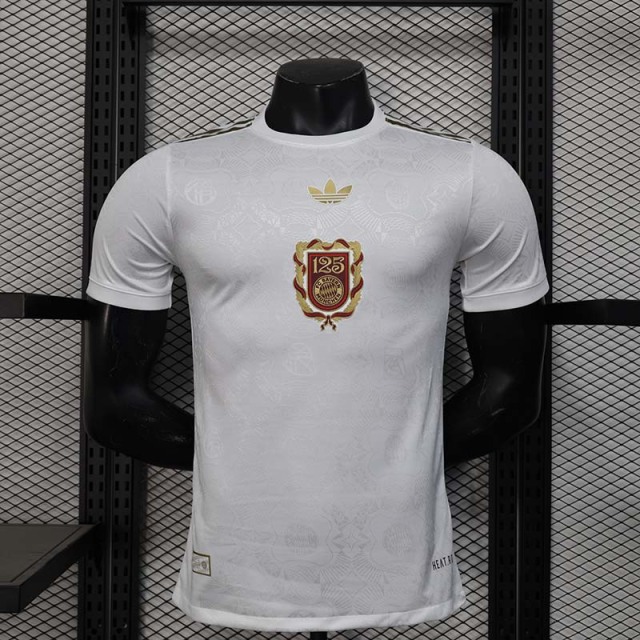 Player 2024-25 Bayern Munchen 125th anniversary white Football jersey