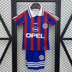 kids 1995-97 Bayern Munich  Home size_ 16-28