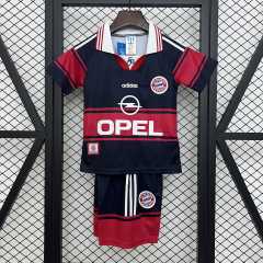 kids 1997-99 Bayern Munich  Home size_ 16-28