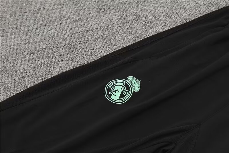 2023/2024 Real Madrid half-pull training uniform green suit 1:1 Thai quality