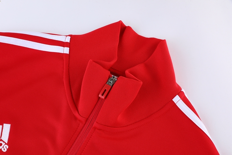 22-23 Manchester United jacket suit
