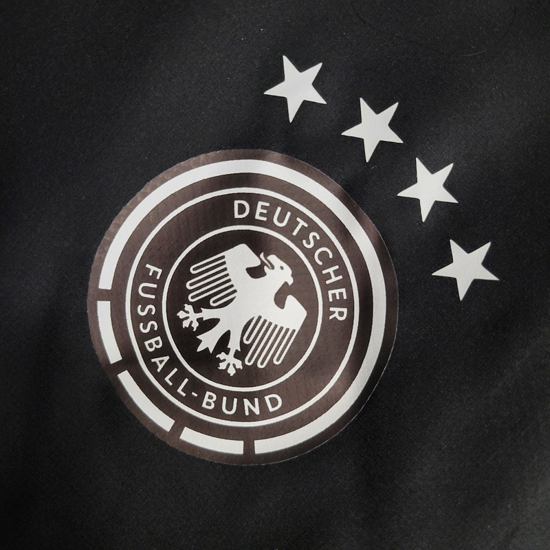 Windbreaker Germany black
