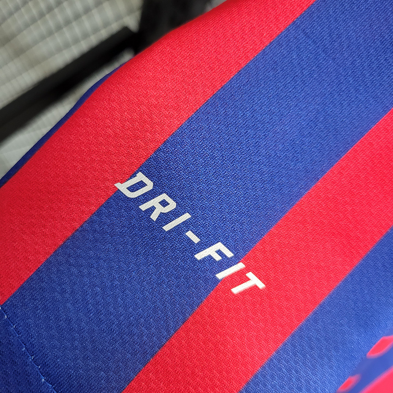 Retro 2011-12 Barcelona Home MESSI PIQUE  XAVI A.INISTA PUYOL Football jersey retro DAVID VILLA