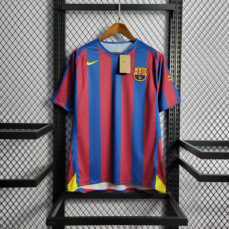 Retro 2005-06 FC Barcelona home XAVI MESSI RONALDINHO Football jersey retro
