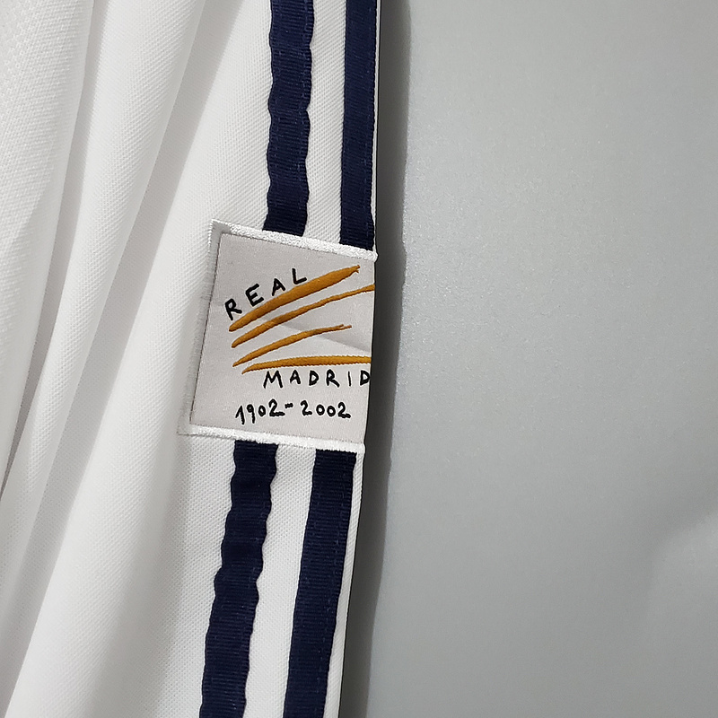 Retro long-sleeved 2002 Real Madrid home   Football jersey retro