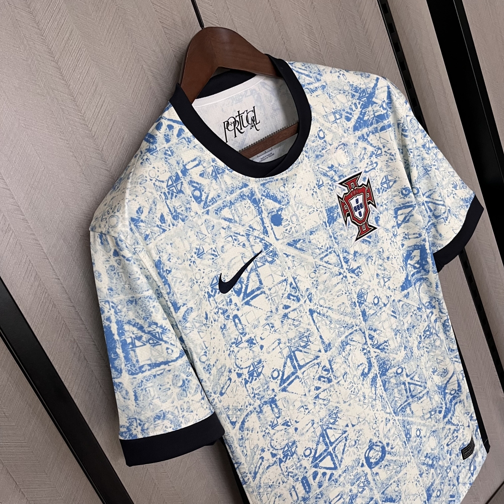 2024-25 Portugal away RONALDO BERNARDO G. RAMOS B.FERNANDES PEPE R. LE脙O Football jersey