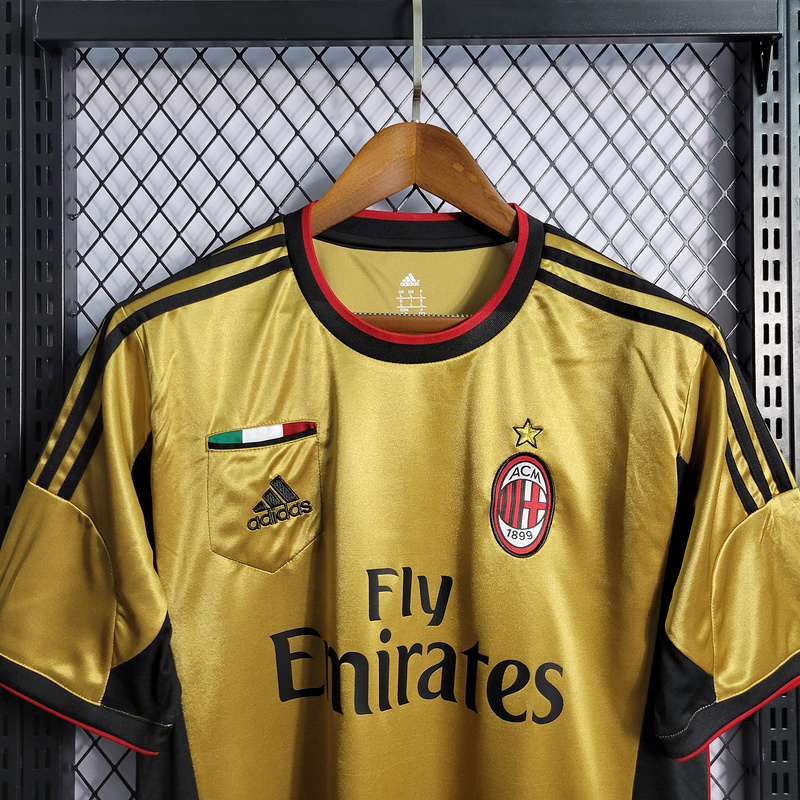 Retro 2013-14 season AC Milan second guest KAKA PAZZINI MONTOLIVO BALOTELLI Football jersey retro