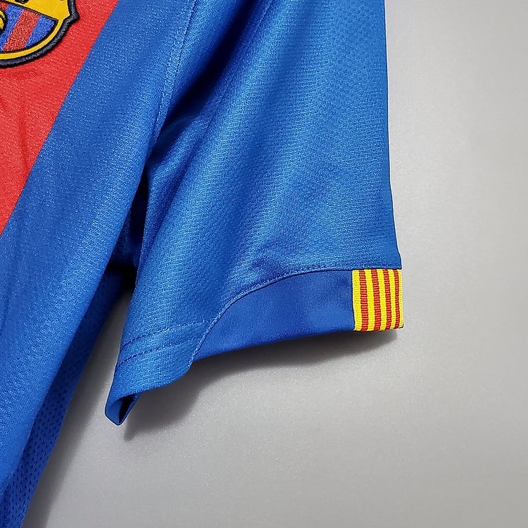 Retro FC Barcelona 2006-07 home XAVI MESSI RONALDINHO DECO ETO'O Football jersey retro