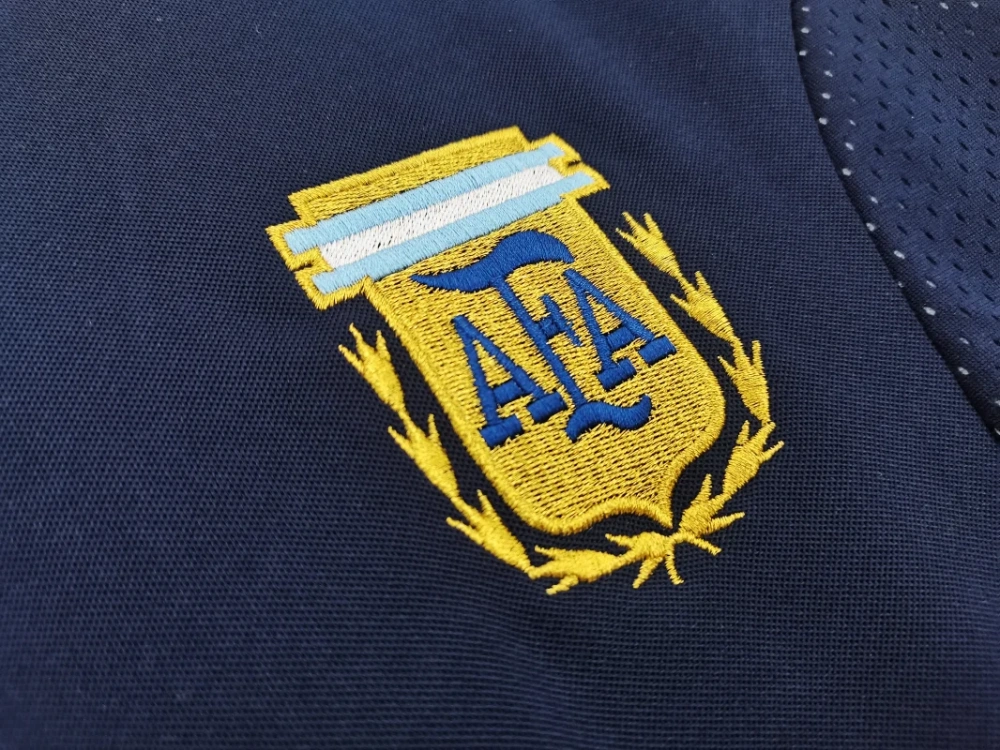 retro 2002 Argentina away retro football jersey Fan version