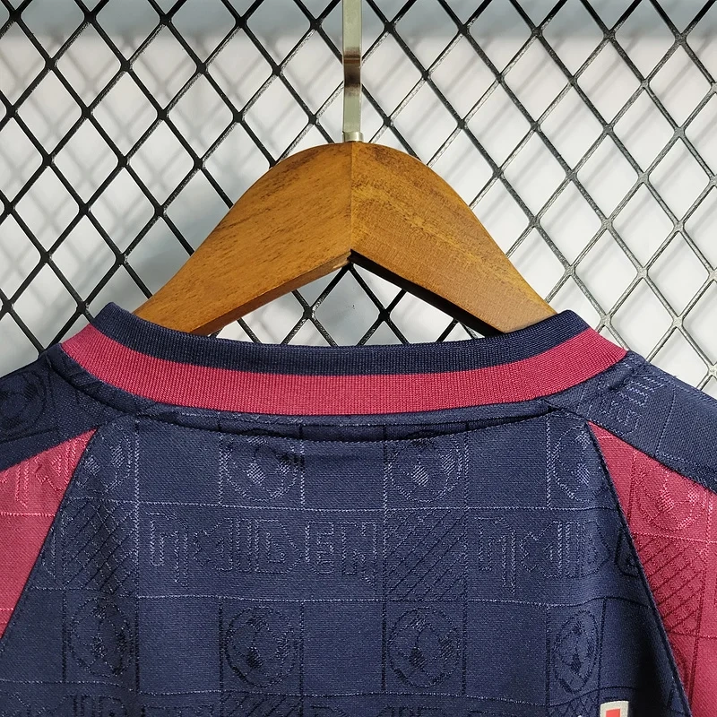 Retro 2010 West Ham Home Football jersey retro