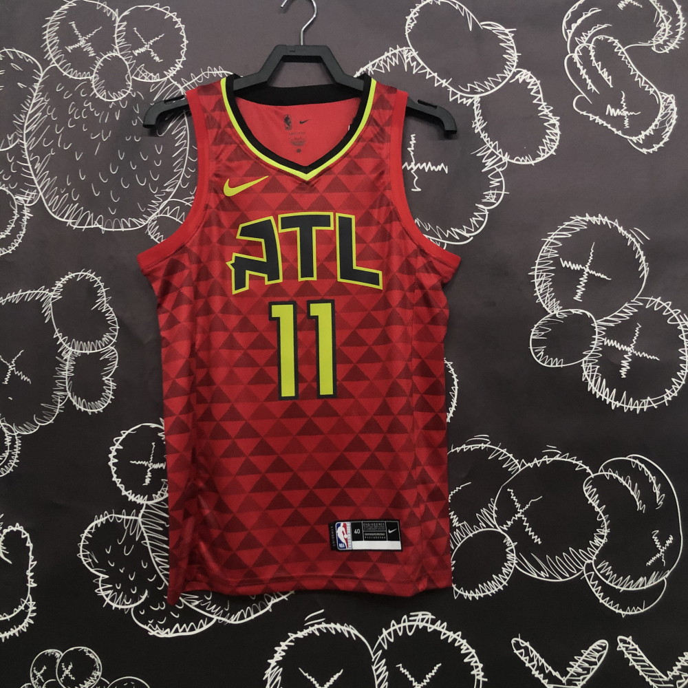 Atlanta Hawks Red Check 11  Young