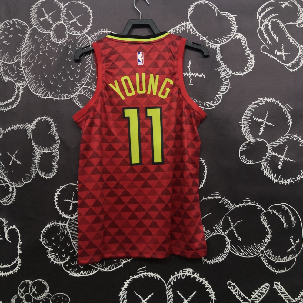 Atlanta Hawks Red Check 11  Young