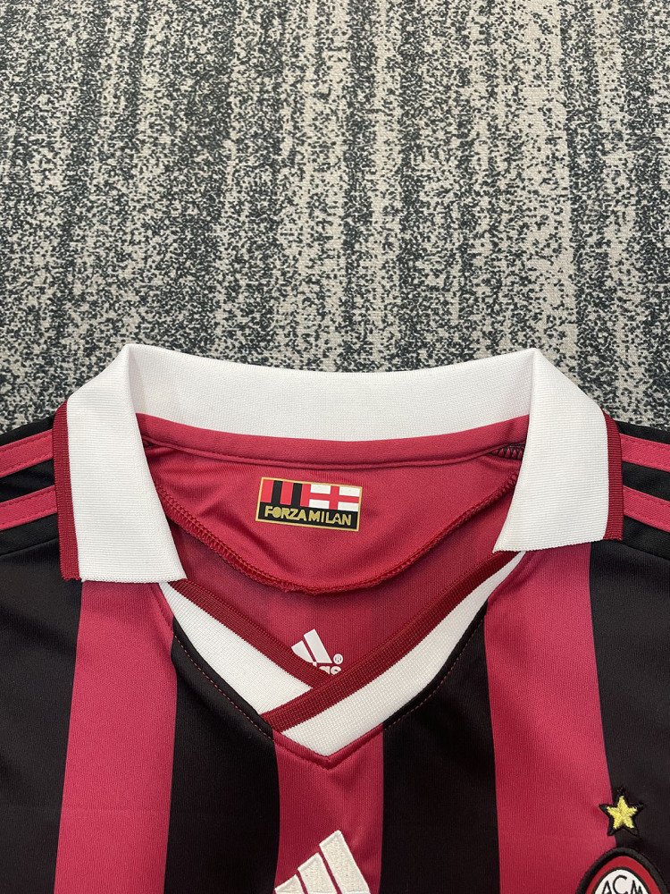 2009-10 AC Milan Home KIDS Retro Football jersey  ZAMBROTTA KAKA MALDINI RONALDINHO BECKHAM ELSHAARAWY PIRLO